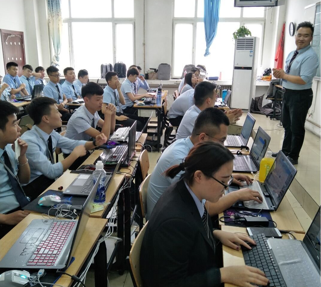 北京八维学校跟随行业趋势搭建软件开发培训平台打造IT技术精英人才