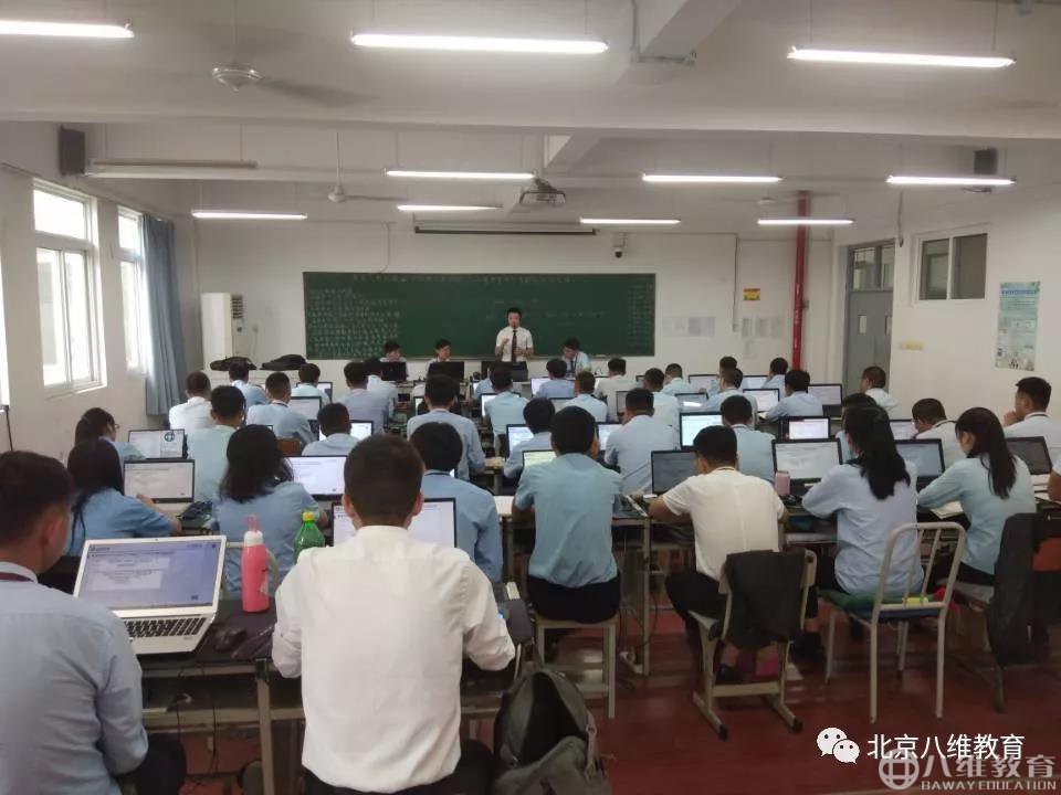 师资团队优秀，课程设置专业