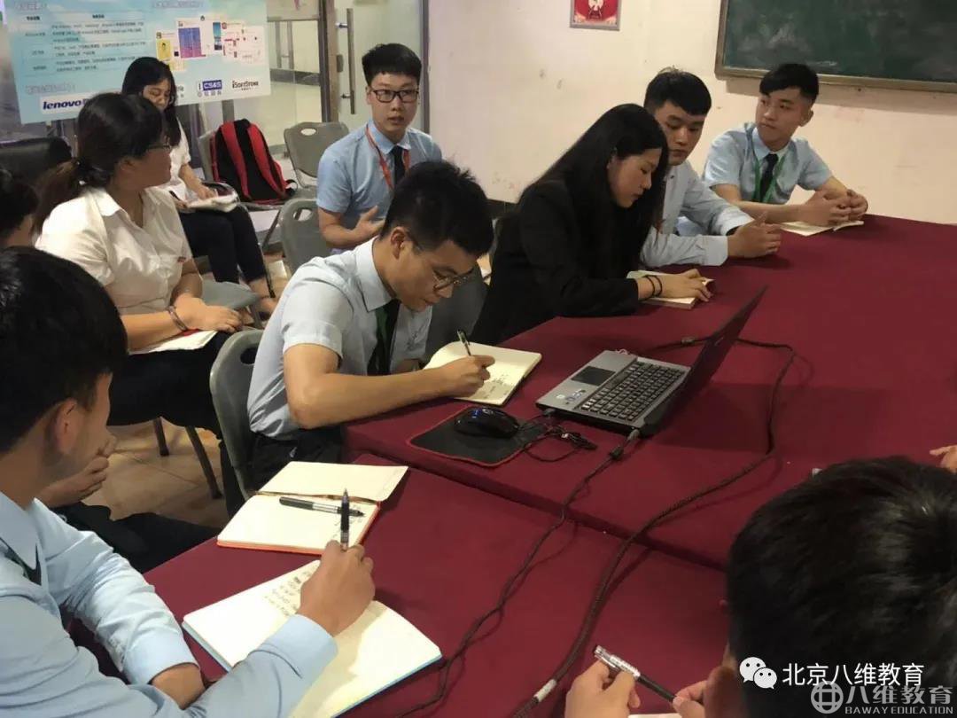 自律刚强的品质适合自主管理模式