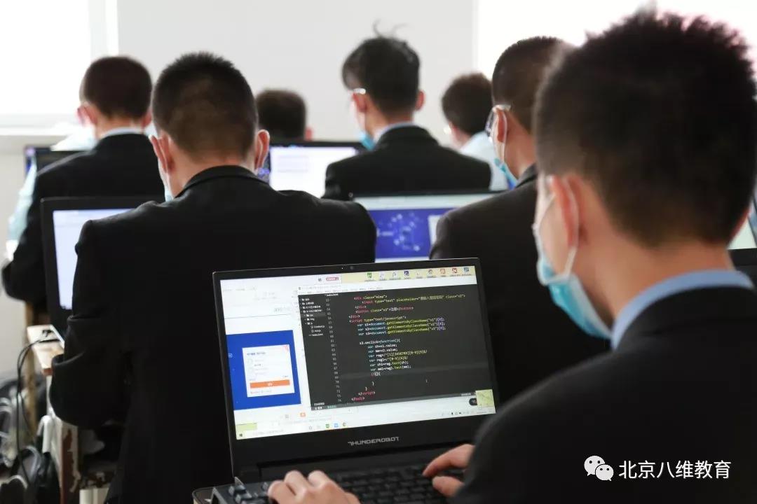 我是“新生代农民工”，我骄傲！IT码农月平均收入10571元，我自豪！